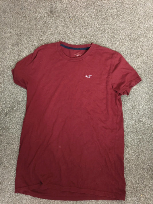 Hollister t shirt size small red - Garmentsplace