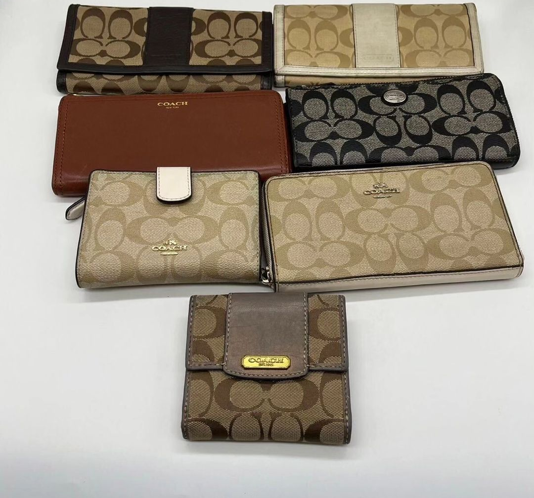 Coach wallet set of 12 - Garmentsplace